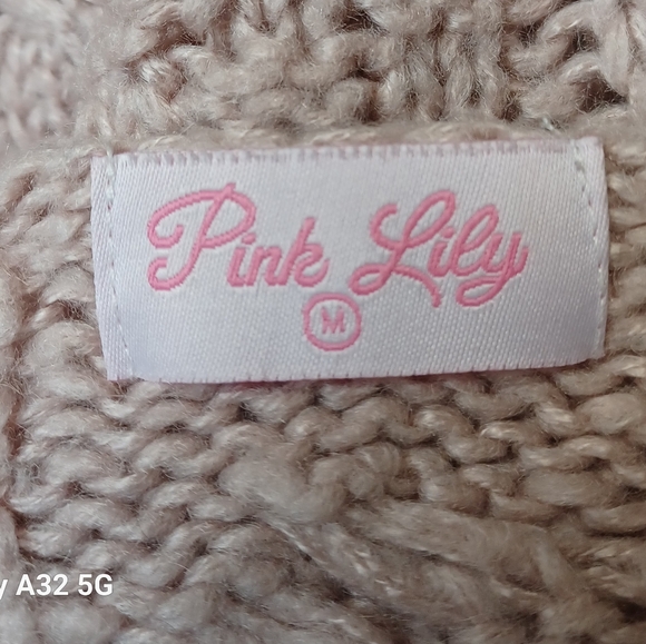 Pink Lily Women Size M Blush Cable Knit Sweater - Picture 2 of 12